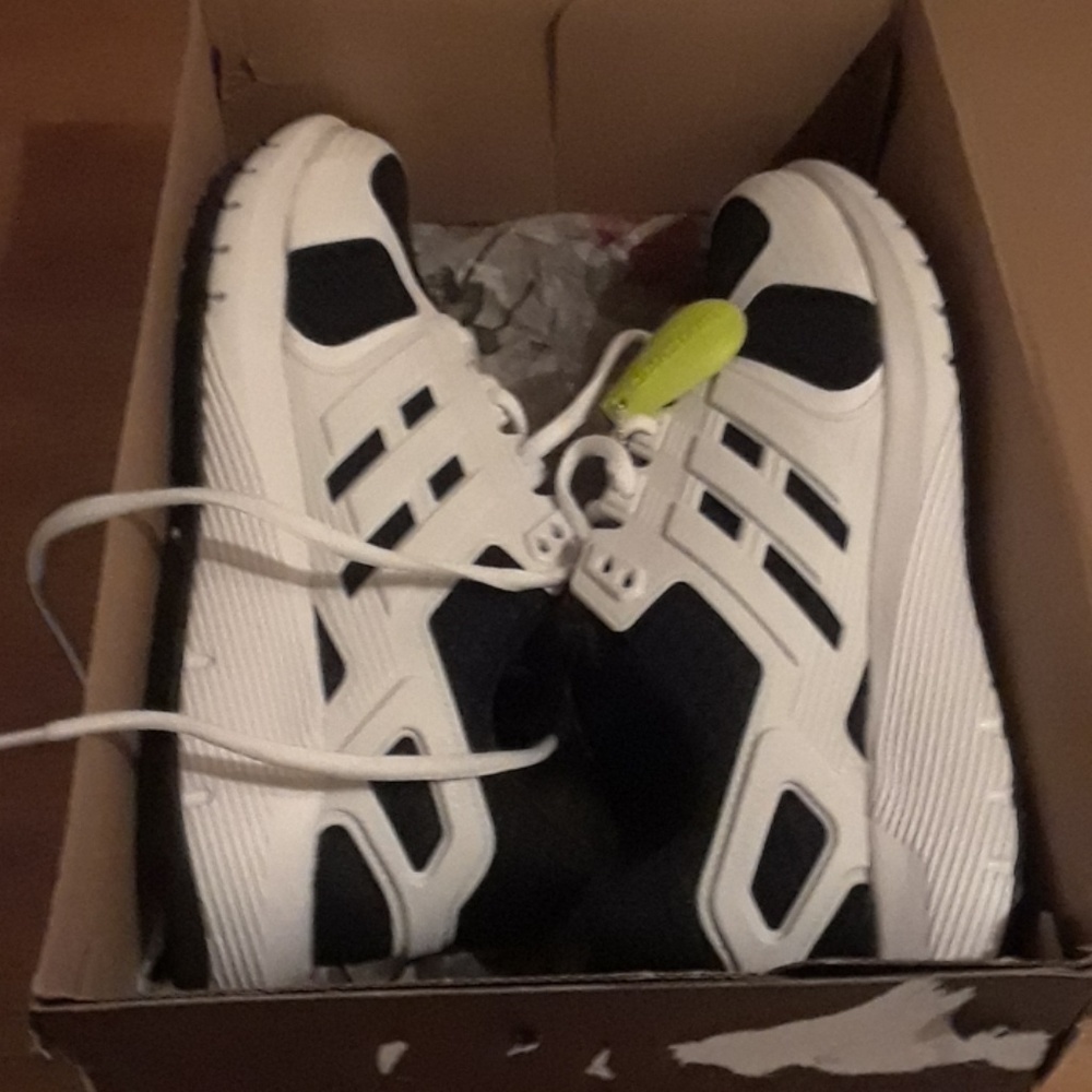 NIB Adidas Mens Running Shoes